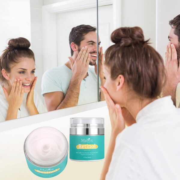 Mabox Moisturizer Cream for Face and Eye Area with 2.5% Active Retinol, Hyaluronic Acid, Vitamin E (1.7 Fl. Oz) - Image 3