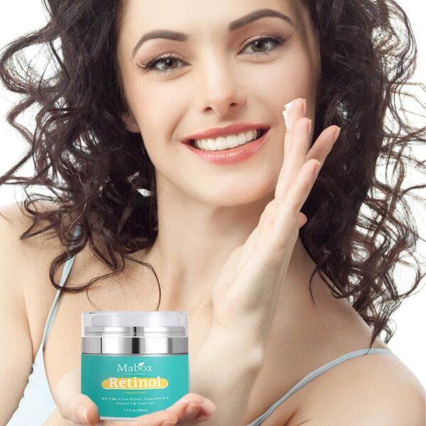 Mabox Moisturizer Cream for Face and Eye Area with 2.5% Active Retinol, Hyaluronic Acid, Vitamin E (1.7 Fl. Oz) - Image 6